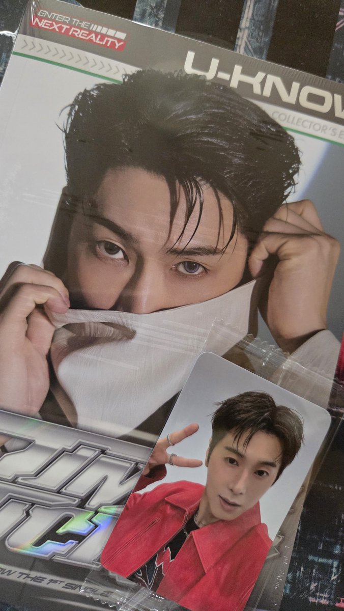tmt_yhcm's tweet photo. 我慢しきれず、オンラインで購入～🥰
かっちょいい特典で嬉しい😌
夜勤明けに届いてて疲れ吹っ飛んだ🥰 https://t.co/E2FkGD16tI