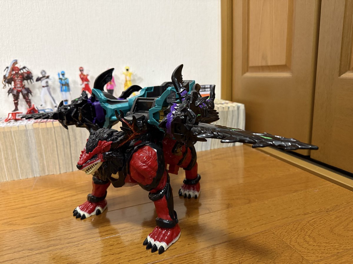MikaruXout's tweet photo. ザンカク見た瞬間、ただただコレが
やりたかった��・・

エンカク　双斬モード

まぁ〜、ゴウカクは後々でいっかw
購入する際に店員さんから
「同じ商品ですが・・・」
と言われたのは言うまでもない。 https://t.co/lm2LZ6Bizg