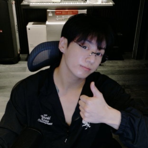 3Likecrazy's tweet photo. He cannot be any less cuteness https://t.co/SaBR6hbPWz