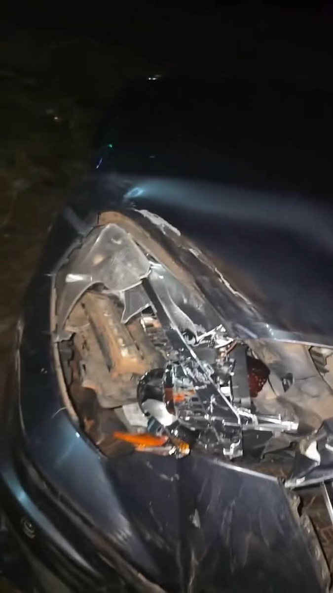 JayprinceFBlog's tweet photo. Harrison Gwamnishu reportedly involved in an acc!dent tonight along the Okpanam/Ibusa Bypass in Delta State.

According to him, a cows ran into his vehicle while he was driving, and he alleged that the herdsmen fled the scene alongside their cows immediately after the acc!dent. https://t.co/wC5lcaWcRY
