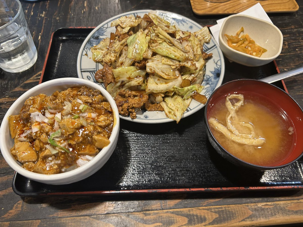 kuriputoooon's tweet photo. 京成大久保の店開拓しようの会
量多くて最高〜〜夜の時間でお酒も飲み行きたいな https://t.co/b2QIFyOQgo