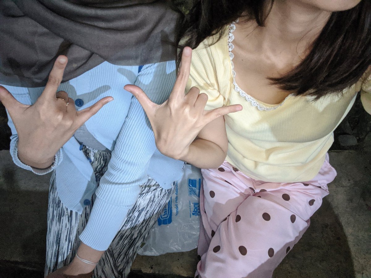 hyzeeldn's tweet photo. 🤟🤟🤟 https://t.co/maH5PL6a6r