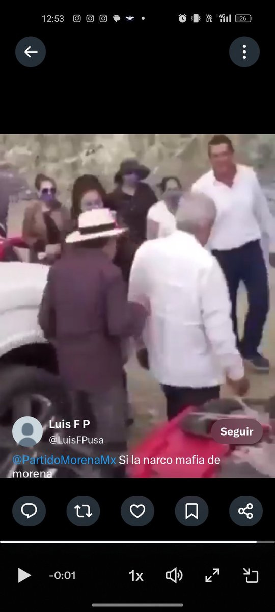pacheco_dave's tweet photo. @PartidoMorenaMx La humillación más grande a México.
Cuando la persona intocable fue empujado para sacarlo de la presencia de la madre del patrón . https://t.co/EeAwpVCwG8