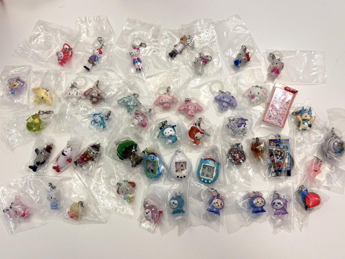 2003cs526's tweet photo. めじるしアクセサリー ガチャ 交換

【譲】1枚目のもの

サンリオ ちいかわ シュガバニ たまごっち スンスン 妖怪ウォッチ ノンタン mikko  等

【求】2枚目のもの

※複数の方優先です🙆‍♀️

郵送でのお取引希望📮 https://t.co/VJiyIn8pc3