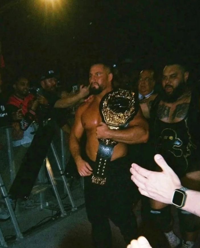 itsShiraii's tweet photo. @Jwrasslintakes Brooo look at the motion Bron had… tf happened in the last few months?! https://t.co/RU5jhm7maN