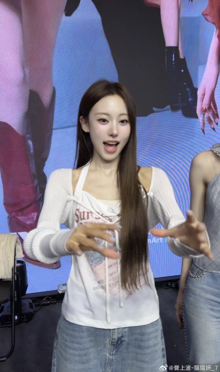 sheonfolder's tweet photo. 260726 @ TanArt fansign

cr. https://t.co/KOR2fggaGu

#션 #BILLLIE #빌리 https://t.co/KSSDdq4pmz