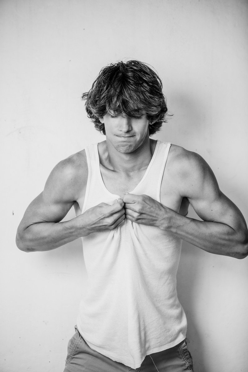 AmenEverytime's tweet photo. Jack Missey by Big Shot Photo for #TankTopTuesday✨  #JackMissey #Photography #BigShotPhoto #TankTop https://t.co/XDZZAquMIZ