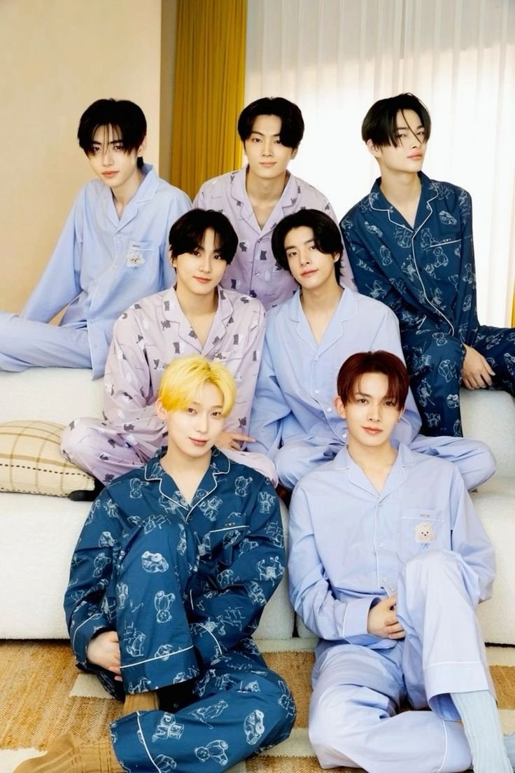 Shweyamin2153's tweet photo. ENGENEs' demands remain unchanged. The boycott will continue until our concerns are addressed and meaningful action is taken. We stand for fairness, respect for all sevEN.

엔진은 책임 있는 경영을 요구합니다.
#Demand_HYBE_Q2Compliance
#BoycottHYBE_CeaseMisconduct https://t.co/zL4cRaYruO