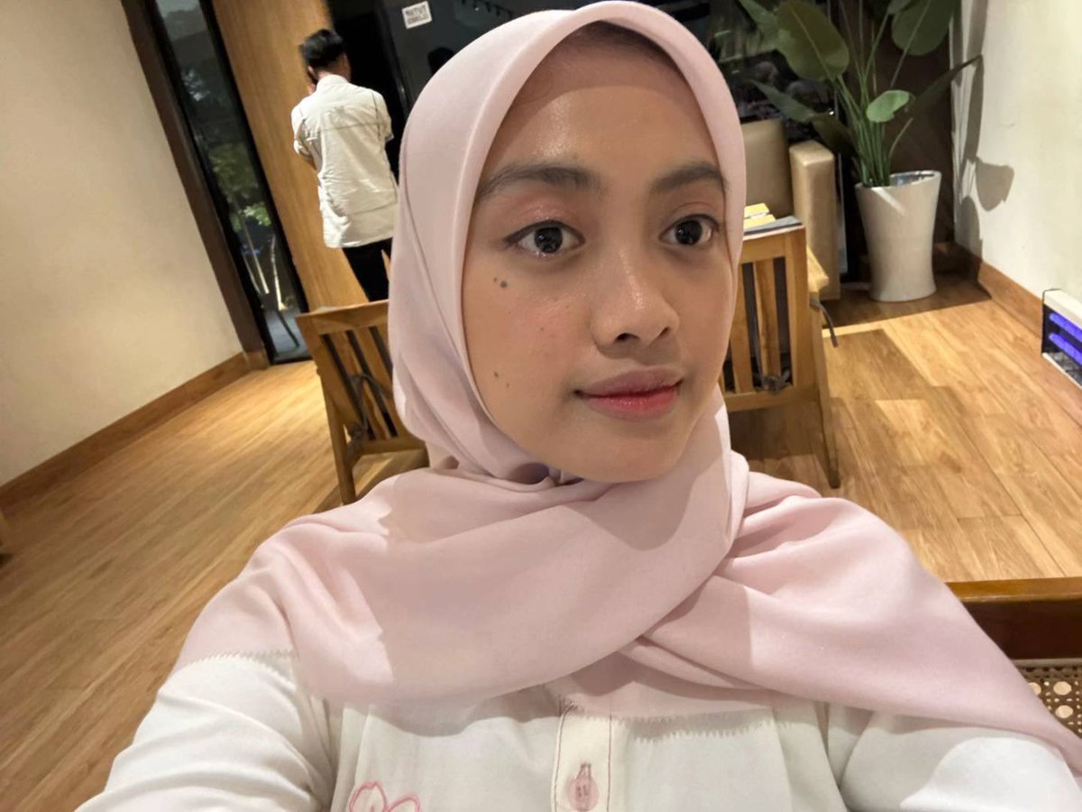 mandacantik69's tweet photo. nunggu apaa dahh https://t.co/3rlbMznwOT
