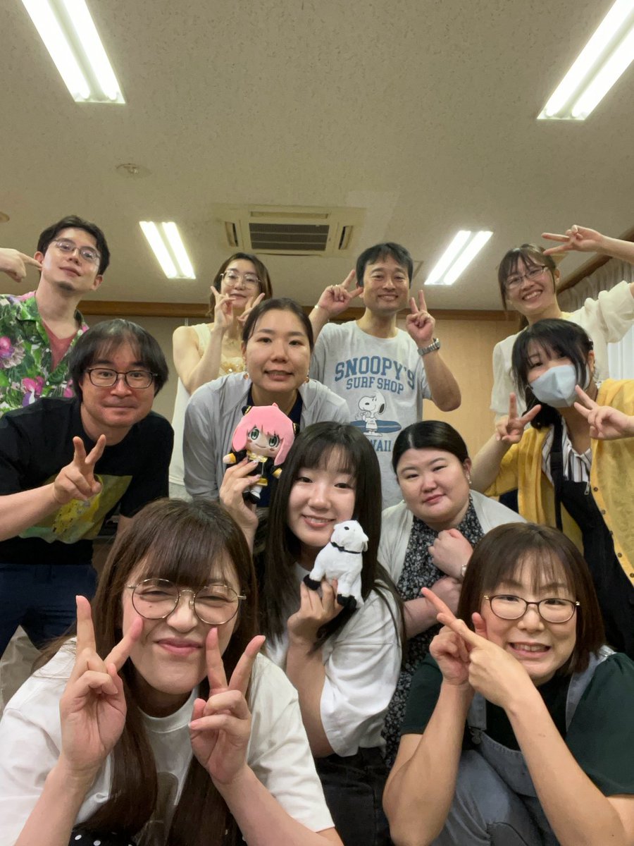 ProjectC_2007's tweet photo. 💛練習報告💛
#副次的文化系合唱祭 本番前最後の練習でした！
今回は手話に挑戦！ということで、ペアを組んで確認しました。
#ProjectC はDay1（8/1）Bブロック2番目の出演です🎵
🎼僕が君の耳になる
🎼ミックスナッツ
の2曲をお届けします✨
ペンライトカラーは💛黄色💛でお願いします！ https://t.co/vzDDfEviCN