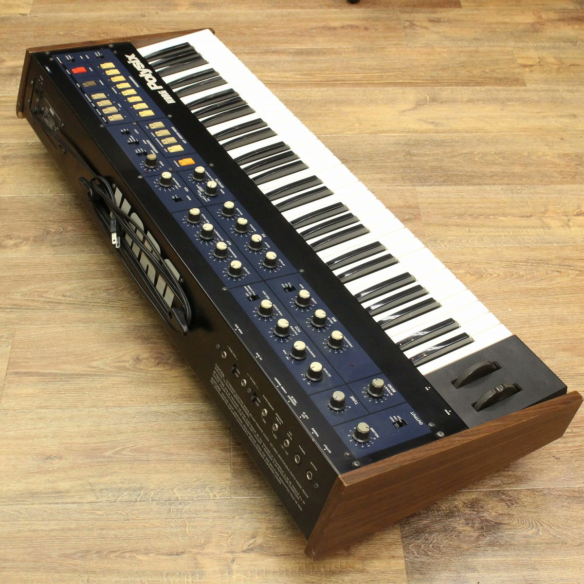 KORG Polysix アナログシンセサイザー 61鍵 KORG #POLYSIX 値下げしました！ 1981年に発売されたアナログ