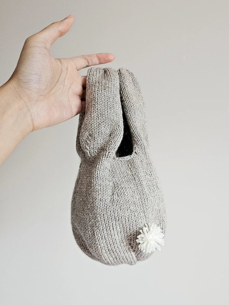 ddubb_hobby's tweet photo. 짱기여운 토끼가방
Bunny Bag by Mou Mou Knits https://t.co/Jw0jB9tWMF