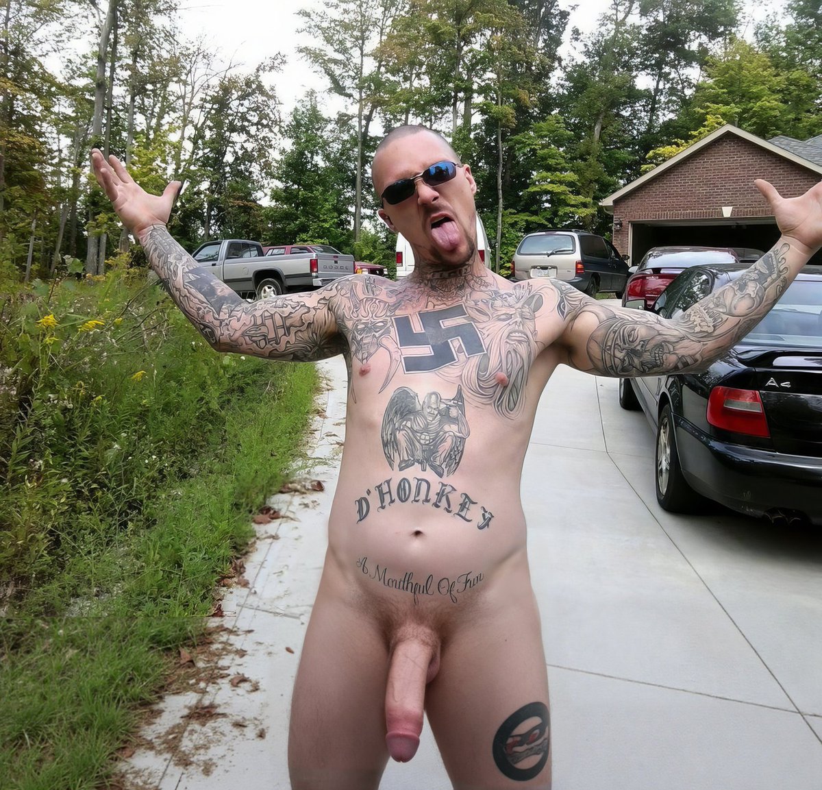 ThomasEllicuzf's tweet photo. This is the kind of white boy who gets my check and my butt. Chimpin out automatically. https://t.co/n3kzdRUWCr