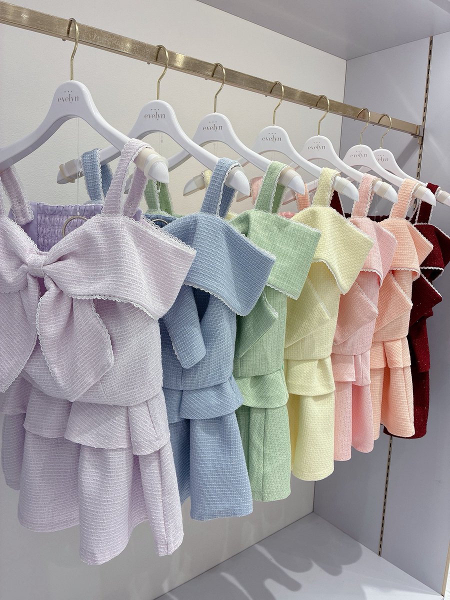 evelyn_tokyo's tweet photo. evelyn大阪店🎀

♡𝚌𝚘𝚖𝚒𝚗𝚐 𝚜𝚘𝚘𝚗♡

オフショルリボンセットアップ
price ➸ ¥14800-(taxin)

推し活セトア2026summer ver ꒰ ⸝⸝o̴̶̷̥᷅  ̫ o̴̶̷̥᷅⸝⸝ ꒱🍉💕
新色のオレンジ含む7色展開です🪡

近日発売予定♡♡

staff:159cm https://t.co/v8jGOOpFCW