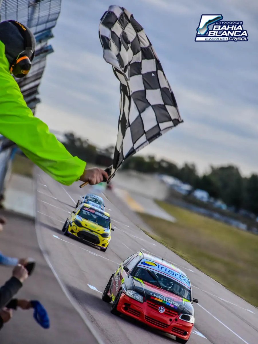 JoseZugasti's tweet photo. Excelente fin de semana de categorías zonales en el Autódromo Ezequiel Crisol.

Estuvieron presentes Superturismo C1 y C2, Fusión 6 cilindros sur junto con Sport Prototipos https://t.co/l5CAMygaO0