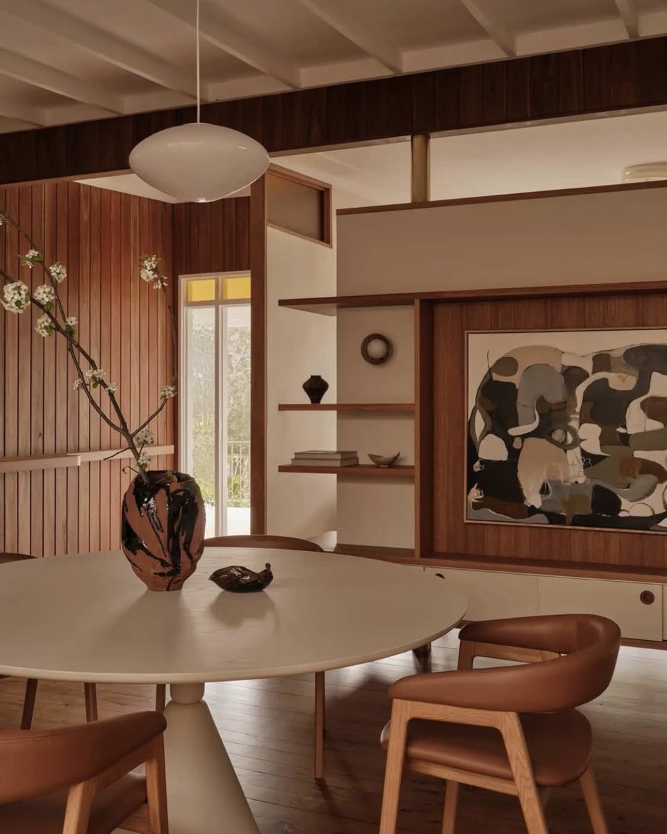 homeyzash's tweet photo. Mid Century Inspo today https://t.co/dw58L5yKSX