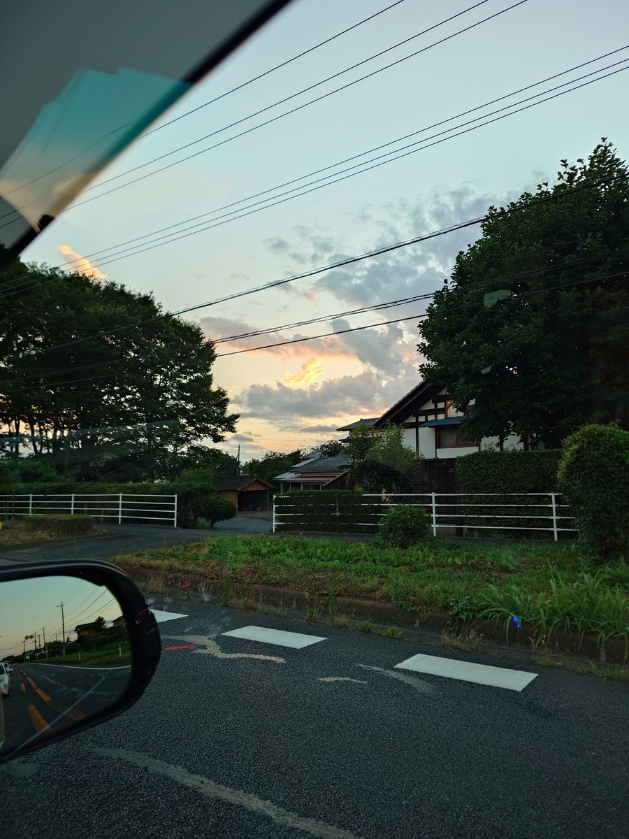 GPZRSRRaid's tweet photo. ワイドショーで良く観たFX詐欺にあってた奴が近くに居たwwラインのやり取りからのプラスになって課金しようとしたら手数料がぁ…今はコレ買い‼️結果クラウン新車で買えたよね😅旨い話は無いんだね💦そんだけ追い込まれてたんかな💦人は見かけによらない💧良かった貧乏でww⇐本当か⁉️ https://t.co/FYu8cvx5yB