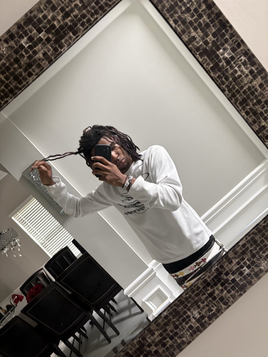 ripmerciboy's tweet photo. Whats happening? https://t.co/6KoFW2nw3L
