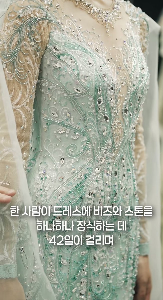 summyuj's tweet photo. 의상 너무 예쁘다.. https://t.co/hlIKDYexni