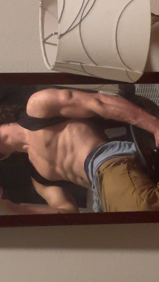lustygutter's tweet photo. #nsfwtwt #biceps https://t.co/zTxo91zD3E