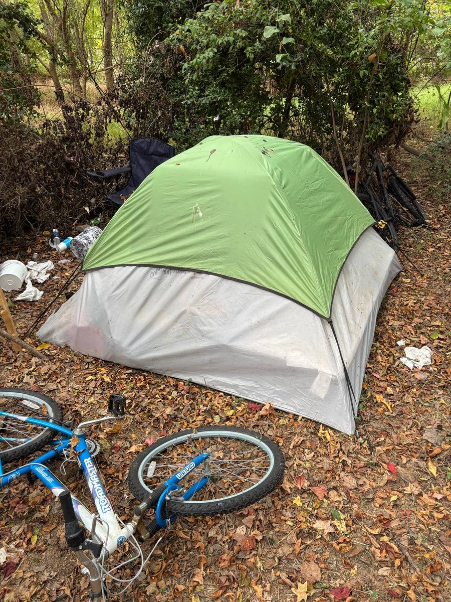 SleepSoldiers's tweet photo. Tent before vs now he cleared out the area all this left is for recreation to come clean it up https://t.co/vjNXrRNwp9