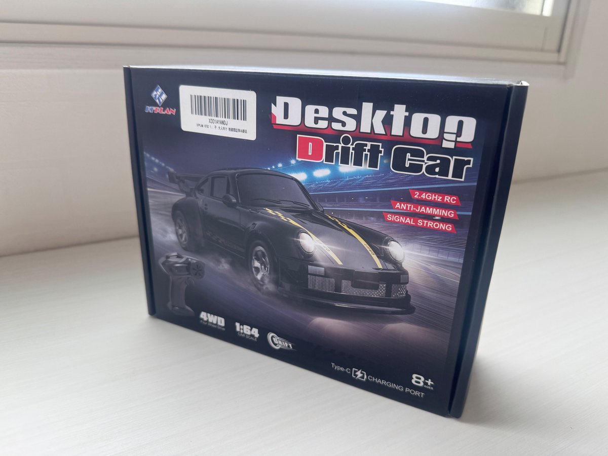 halfmini4wd's tweet photo. 1/64の格安ドリフトRCが届いた！
昼休みに開封してエンペラー化の構想してく！
#ダッシュ1号エンペラー #RCドリフト https://t.co/pTu2luugz1
