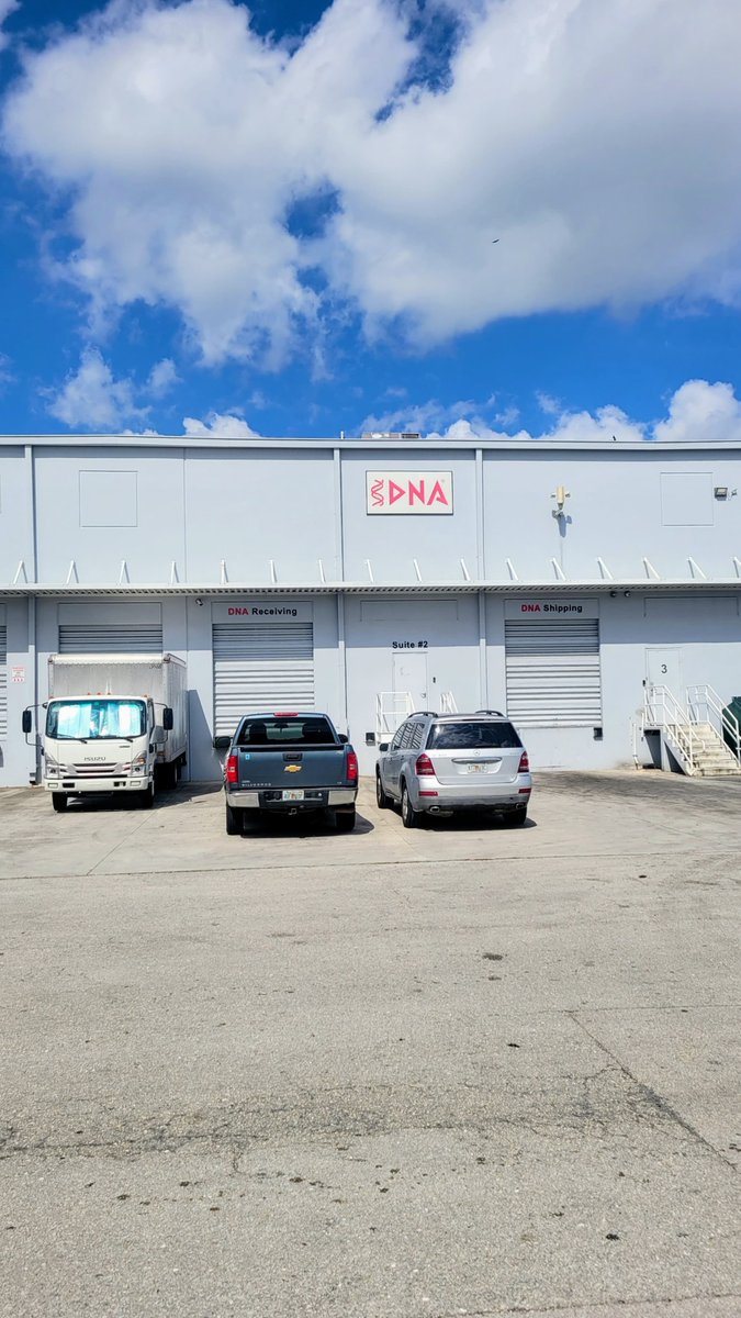 Usacargo's tweet photo. Prime Doral Warehouse Space Available! π¦π₯
βπΉ 8,600 β 18,200 SF
πΉ 24β Clear Height
βοΈ 100% A/C Unit Available > π Dock-High Loading | Fast SR-826/836 access
βIdeal for logistics, pharma & flex users!
βπ Direct: (305) 592-0342
π https://t.co/Ht4lF7Dx4y
β#MiamiCRE #Doral https://t.co/RQteddAr6s
