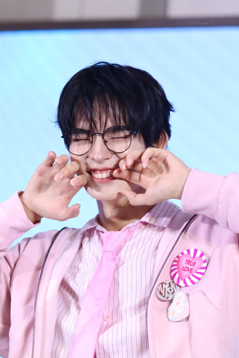withyouwiu's tweet photo. ยัยเหมียวนี่น่ารักมากเลยนิ

#TFSBrightAndShinexTTP
#porsuppakarn https://t.co/xZ9y6z9fOG