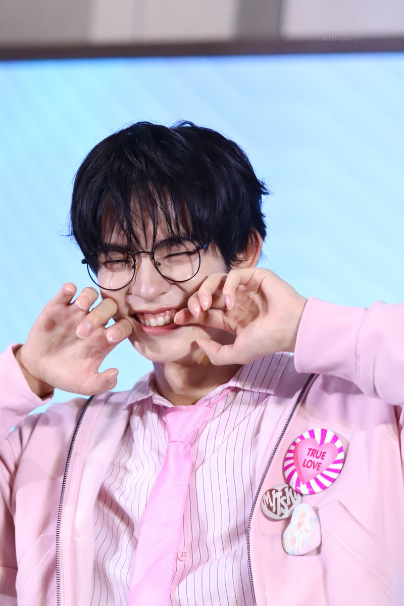 withyouwiu's tweet photo. ยัยเหมียวนี่น่ารักมากเลยนิ

#TFSBrightAndShinexTTP
#porsuppakarn https://t.co/xZ9y6z9fOG