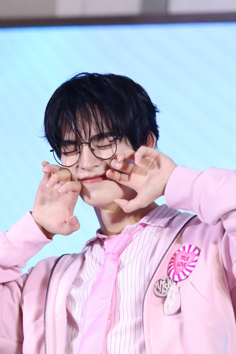 withyouwiu's tweet photo. ยัยเหมียวนี่น่ารักมากเลยนิ

#TFSBrightAndShinexTTP
#porsuppakarn https://t.co/xZ9y6z9fOG