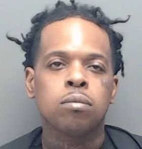 stoppfeenin's tweet photo. y’all sliding in finesse2tymes DM’s and his ugly ass is exposing y’all? 

Y’all gotta be in extreme depression or something… https://t.co/KA9tdgEFXJ