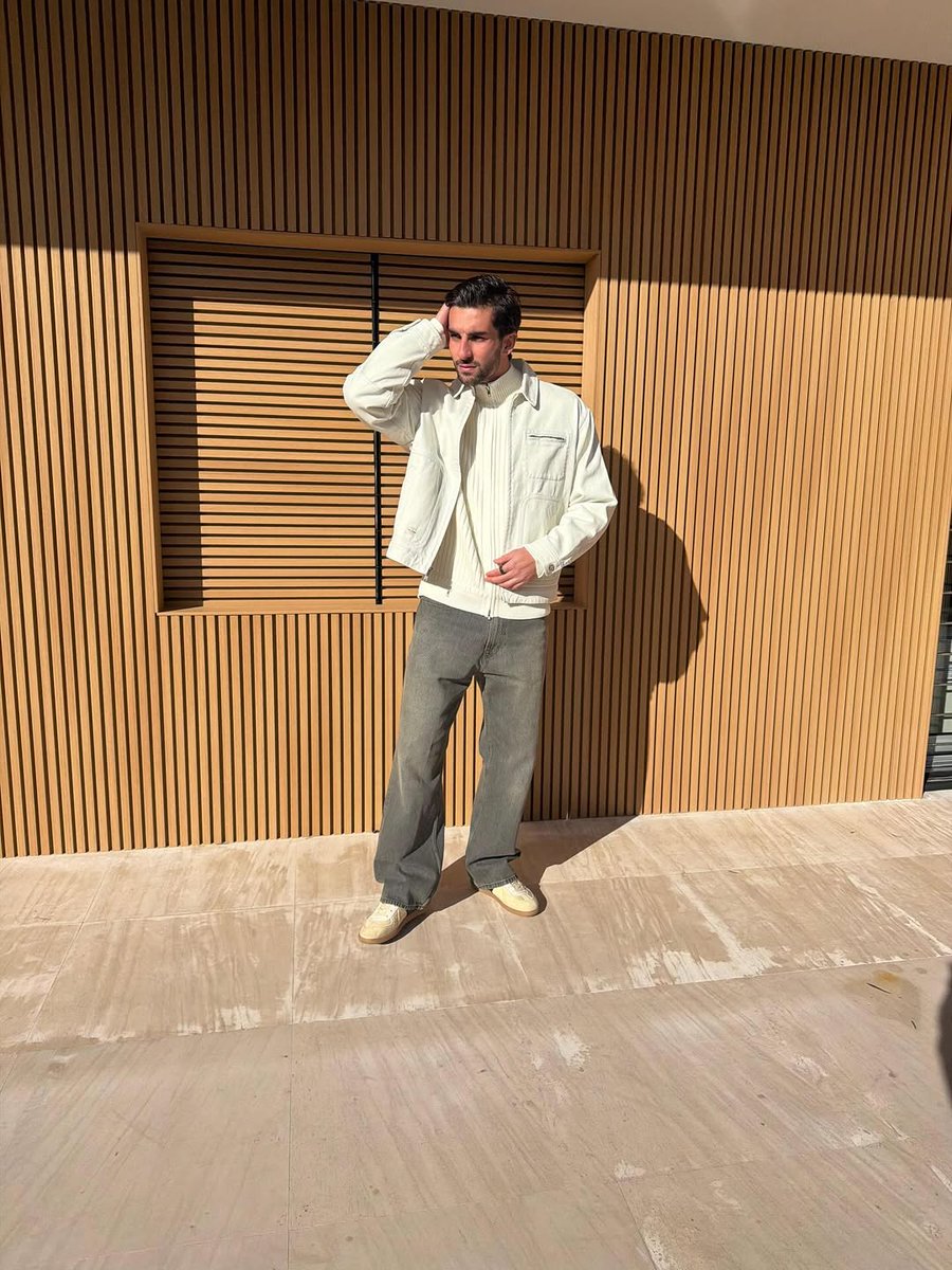ferrantorree3fg's tweet photo. My gallery last week 😎 https://t.co/8T2mTwszS5