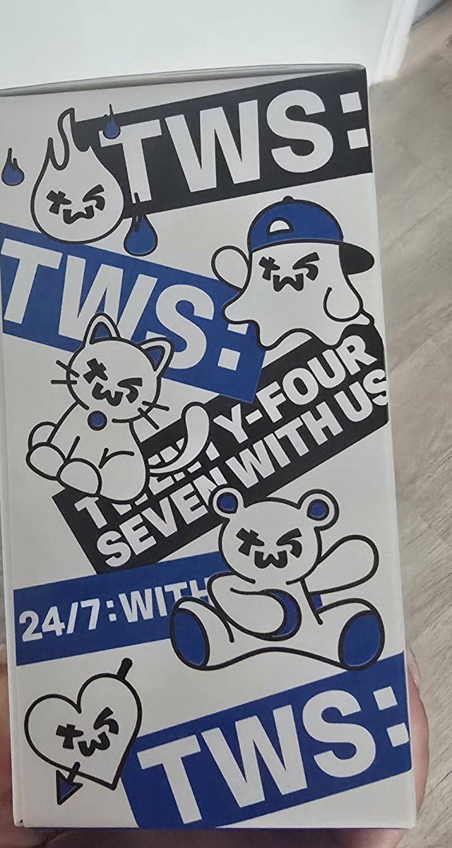 huasv17's tweet photo. 투어스 응원봉 양도

미개봉 새상품입니다!

4.5에 양도합니당

https://t.co/tzbzhirE7f

신유 도훈 영재 한진 지훈 경민 포카 pc
tws photocard shinyu Dohoon youngjae hanjin jihoon kyungmin https://t.co/5fRo3FS1cl