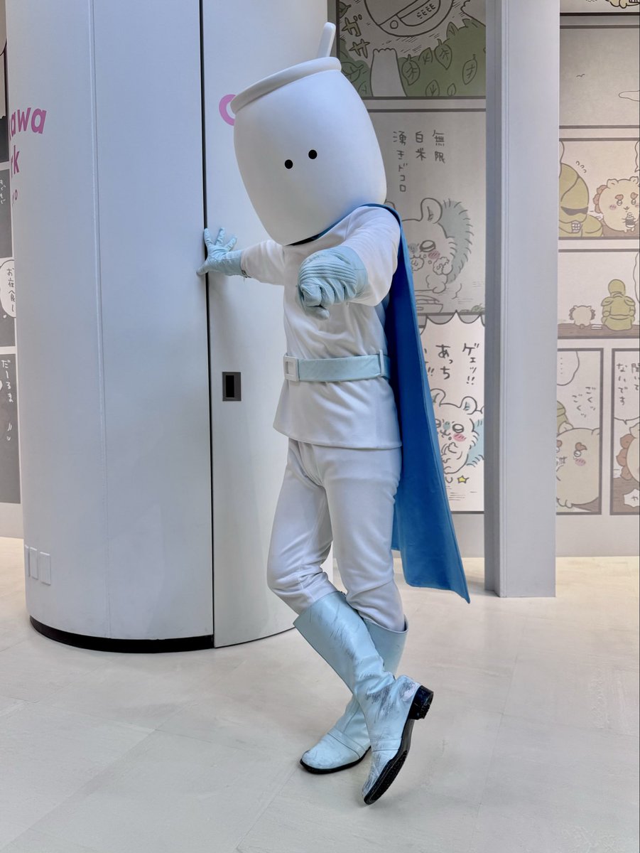 noumenhanako's tweet photo. むちゃうマンのマスコット着けて行ったらむちゃかっこいいポーズとってくれた上に一緒にお写真も撮ってくれた📸
ありがとう💕

#ちいかわパーク https://t.co/l2tyobCILf