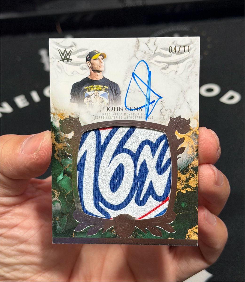 TeejayMcFly's tweet photo. ONE OF THE NASTIEST JOHN CENA PATCHES I HAVE EVER SEEN. 16x PATCH ON THE ROYALTY PATCH AUTO /10. DISGUSTING 🥹

instagram - natureluvzyou https://t.co/6T6P8qFrXn
