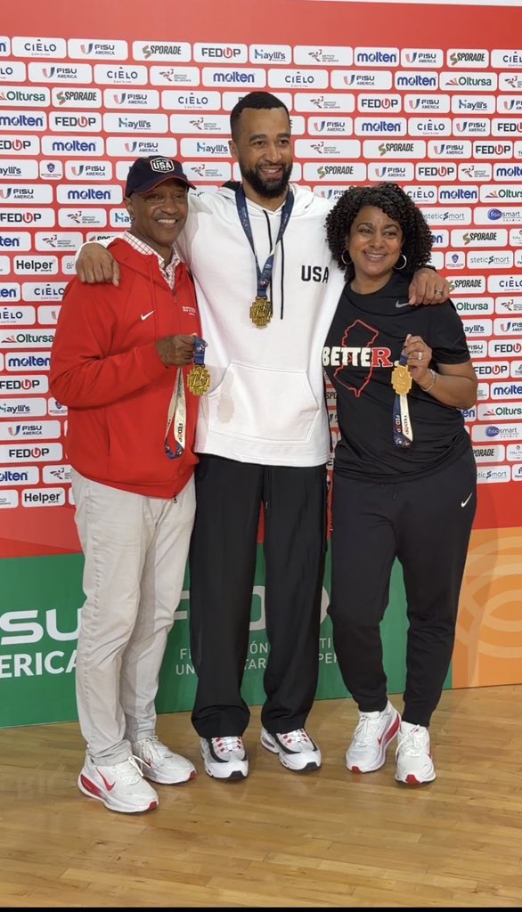 WFTate4's tweet photo. Watched @RutgersWBB represent USA Team and earn Gold! Well done. https://t.co/SQkV1k1Hkt