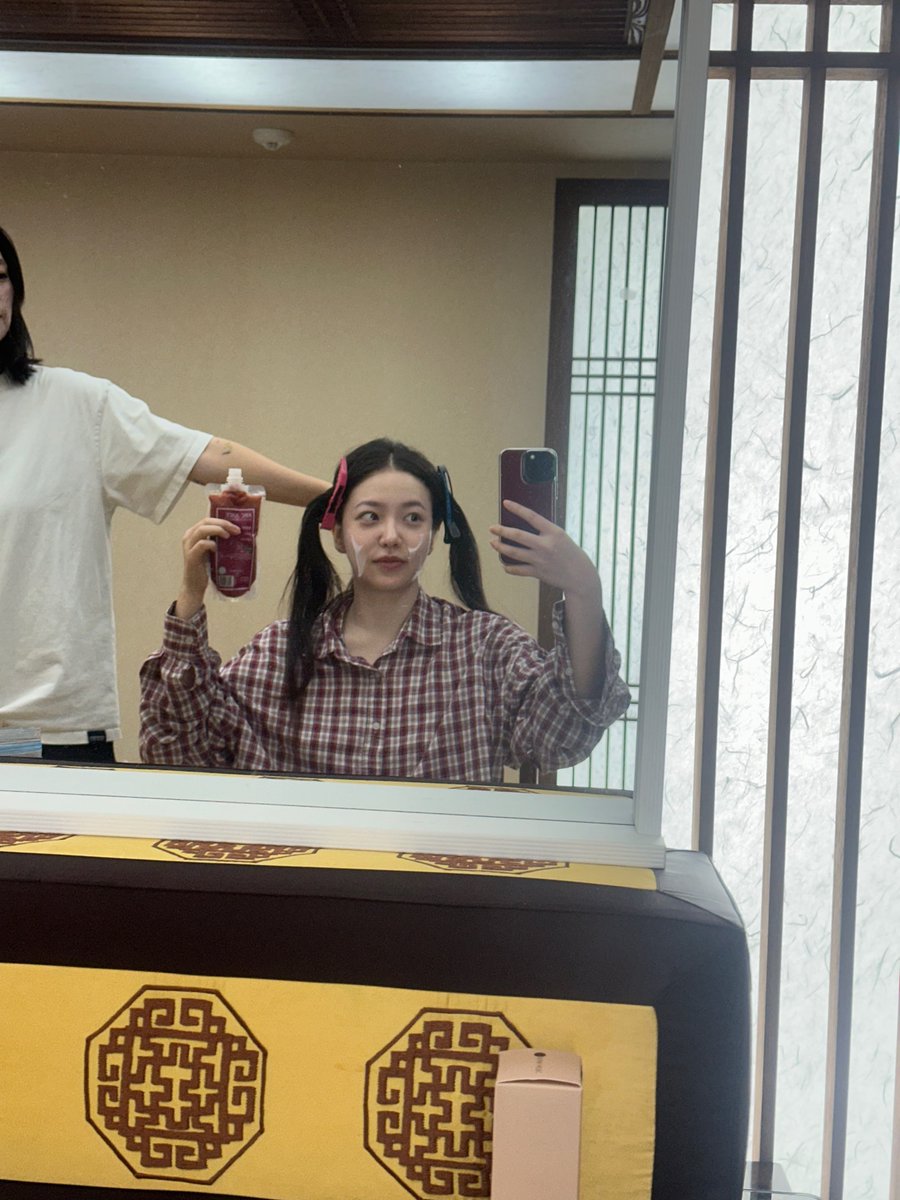 seurrene_'s tweet photo. baby yerim 💜 https://t.co/puDjR0Hcgc