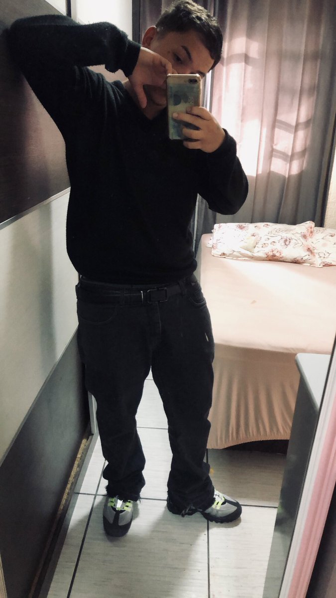 nathanbuenoo_'s tweet photo. 💔 https://t.co/QVhe5qTDqu
