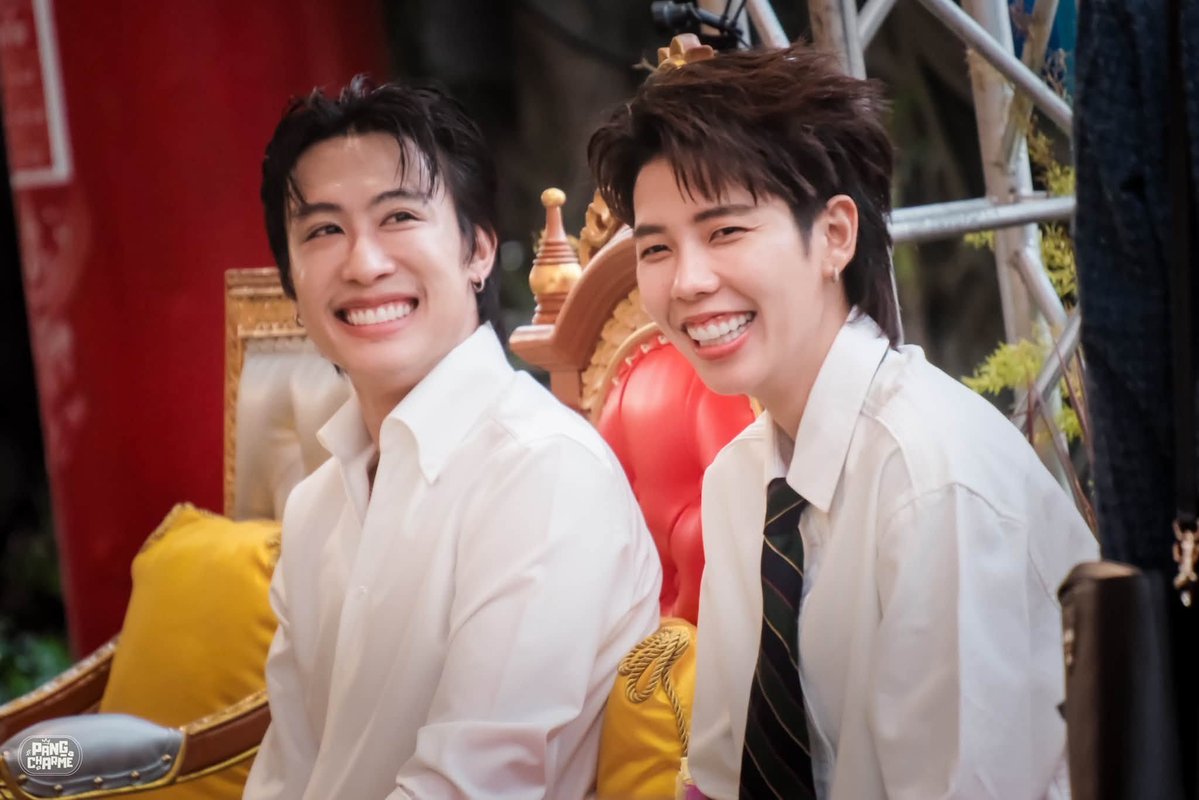 dA22WZLAFhH1s3H's tweet photo. สดใสรับบุญมาก เจ้าคู่บุญ💛💚

#นุ๊กปายพิธีอุปสมบทหมู่2569
#นุ๊กปาย  #นุ๊กธนดล  #ป๊ายปายโอริโอ้ #NookThanadon #PaiPaiorio  #cnp_orio #NookPai https://t.co/wUkBh2mxrb