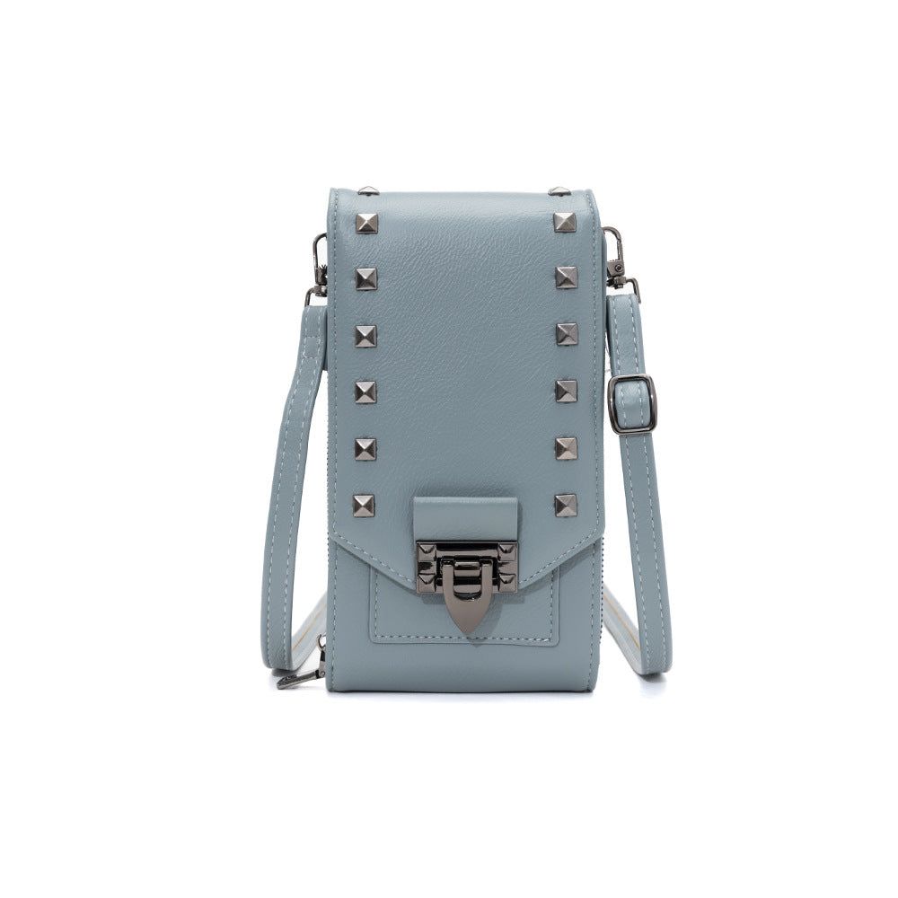 SarahExpressX's tweet photo. Keep your daily essentials organized with the Rivet Design Vertical Square Crossbody. A structured, hands-free bag that fits your phone and cards perfectly for errands or city outings.

#CrossbodyBag #EverydayCarry #MinimalistStyle #Smal...…
https://t.co/mS1ZtRwXlZ https://t.co/zhNIlxIHmk