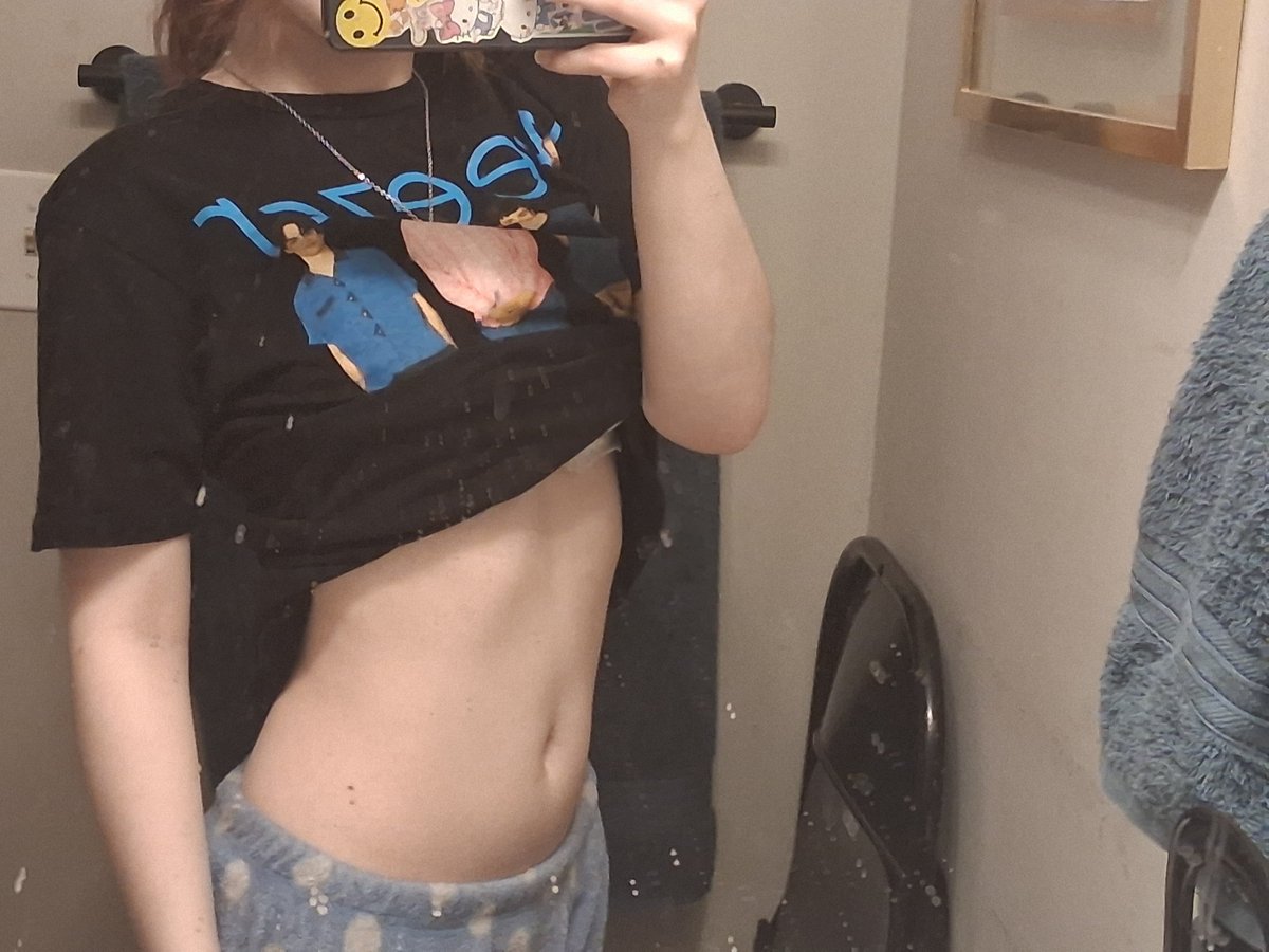 bitebruise's tweet photo. i havent done a bodycheck in ages gulp dont bully me 😢😢 im locking in bro i promise https://t.co/C30vtOx705