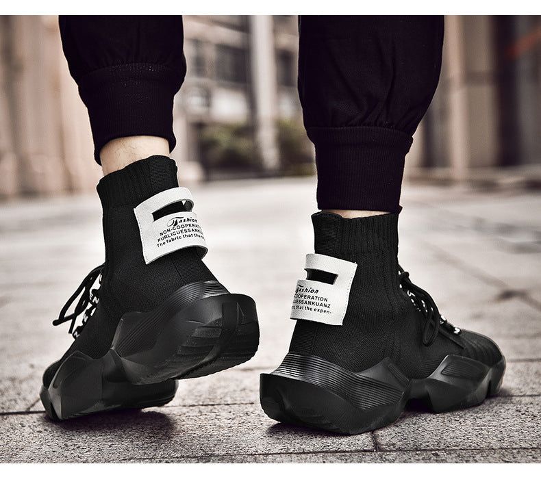 SarahExpressX's tweet photo. These mesh sock sneakers feature a chunky geometric sole and a convenient slip-on design. A practical, athletic-inspired choice for your everyday wardrobe. See the details on our site.

#MensSneakers #CasualStyle #MeshSneakers #EverydayS...…
https://t.co/5QKxLRJHo4 https://t.co/3AnSkdG4uW