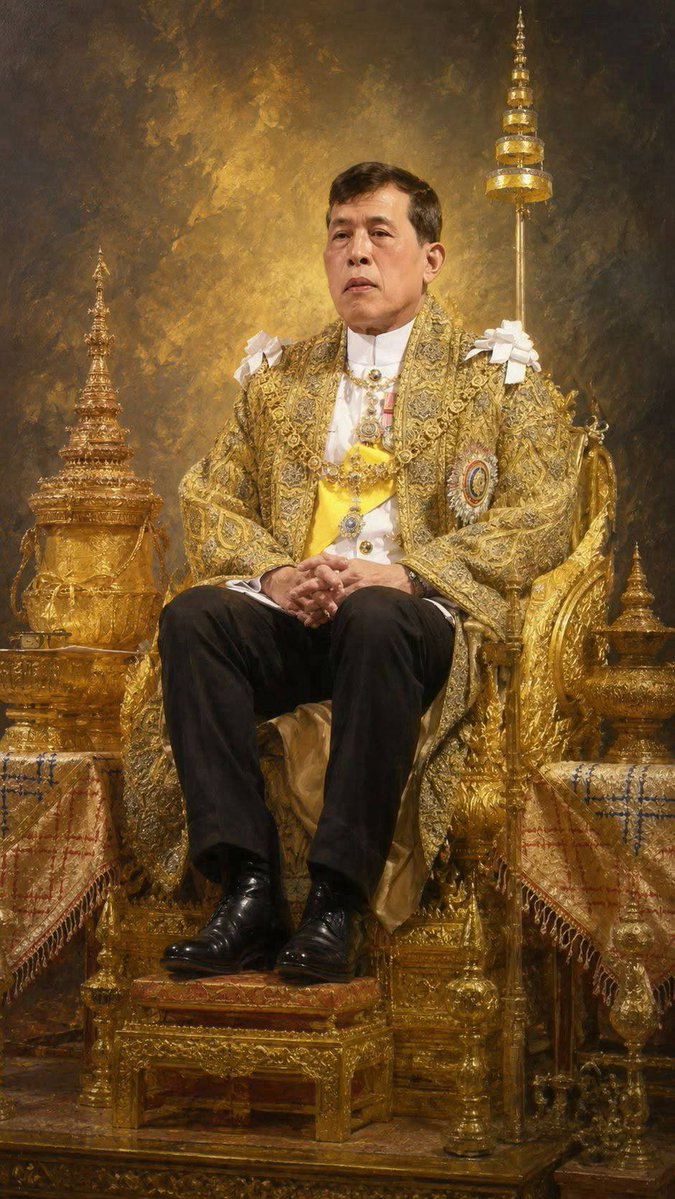 tivasuradej's tweet photo. 🙏👑🇹🇭 เนื่องในโอกาสวันเฉลิมพระชนมพรรษา พระบาทสมเด็จพระวชิรเกล้าเจ้าอยู่หัว
ขออัญเชิญคุณพระศรีรัตนตรัยและสิ่งศักดิ์สิทธิ์ในสากลโลก ได้โปรดดลบันดาลประทานพรให้ พระบาทสมเด็จพระเจ้าอยู่หัว ทรงมีพระพลานามัยที่สมบูรณ์แข็งแรง ทรงพระเกษมสำราญ มีพระชนมายุยิ่งยืนนาน🙏❤️🇹🇭 https://t.co/8qhjsroJiC