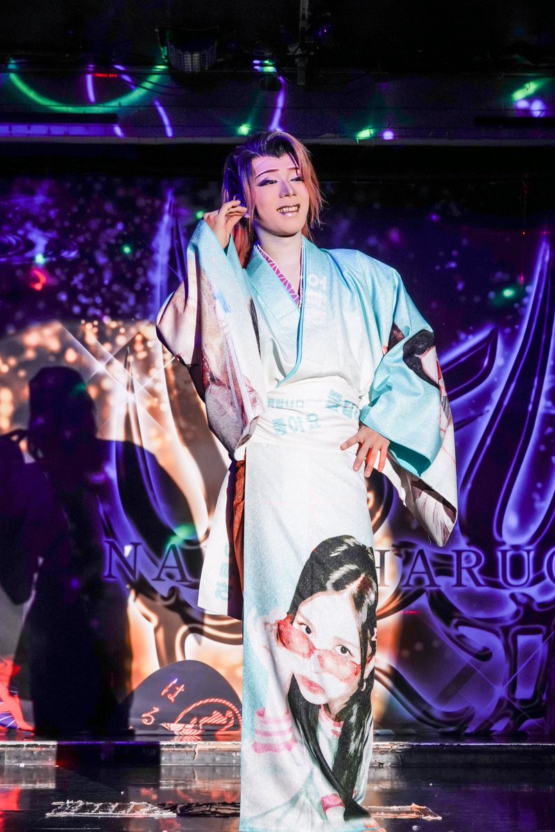 ____826____'s tweet photo. 7／25 劇団魁 @一宮芸能館SAZAN  
はる雄祭り 昼

.•♬ キミライフ

#南條はる雄 https://t.co/fBRvAqS4ig