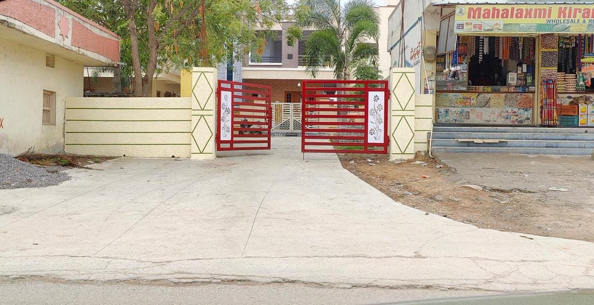 Madhav51599199's tweet photo. DUNDIGAL CIRCLE-59 CYBERABAD MUNICIPAL CORPORATION LIMIT'S..

-మల్లంపేట్ ఆస్థానంలో..! నాడు, నేడు 'మామా-అల్లుల్ల'దే హవా..!ఆ ఇద్దరు మాజీ ప్రజాప్రతినిధుల ఆక్రమణలకు అధికారుల ప్రాధాన్యతపై మతలబ్..?

-దుండిగల్ సర్కిల్-59 సిఎంసి అధికారుల ద్వంద్వ వైఖరిపై సర్వత్రా విమర్శలు.. దుండిగల్ సర్కిల్-59 సిఎంసి ప్రజావాణిలో సోమవారం ఆకుల సతీష్ ఫిర్యాదు..

-రోడ్డుపై బండి పెడితే ఆక్రమణ..! మాజీ కౌన్సిలర్ అడ్డంగా గేటు పెడితే సక్రమం మౌనం..! మాజీ కౌన్సిలర్ సీసీరోడ్డుకు అడ్డంగా గేటు పెడితే మూడేళ్లుగా చర్యలు తీసుకోకుండా మౌనం దేనికి..?

-ప్రజాధనంతో నిర్మించిన సీసీ రోడ్డుకు అడ్డంగా గేటు, అధికారులకు కనిపించదా..?చిరు వ్యాపారులపై కఠినంగా వ్యవహరించే దుండిగల్‌ టౌన్‌ప్లానింగ్.. రాజకీయ నేతలపై మదుకంత ఉదాసీనత..?

-మూడేళ్లుగా చర్యలు తీసుకోకపోవడానికి కారణమేంటి..? ముడుపులేనా..? రాజకీయ ఒత్తిళ్లకు అధికారులు తలొగ్గుతున్నారా..? లేకపోతే మెప్పు పొందటానికా..?

-శంభీపూర్ గ్రామంలో ప్రభుత్వ కమ్యూనిటీ హాల్‌ ఎవరి ఆధీనంలో ఉంది..? ఆరేళ్ళుగా అధికారుల కళ్లు మూసుకు పోయాయా..? అన్న ప్రశ్నలు ఉత్పన్నం..!

-ఆరు సంవత్సరాలుగా 'సిఎంసి' ఎందుకు స్వాధీనం చేసుకోలేదు..?ప్రభుత్వ ఆస్తిని వ్యక్తిగత వినియోగంపై ఆరోపణలు.. విచారణ ఎప్పుడు..?

-అద్దె పేరుతో వసూలైన ఆదాయం ఎవరి ఖాతాల్లోకి మళ్ళించారు..? ఆరేళ్ళ ఆదాయంపై ఆడిట్ ఎందుకు జరగలేదు..?సిఎంసి విలీనం అనంతరం ప్రభుత్వ ఆస్తిపై అధికారుల పర్యవేక్షణ ఏది..? ప్రజల ఆస్తిని ప్రజలకు అందుబాటులోకి తీసుకురావడానికి ఇంత జాప్యమా..?

-సామాజిక వేత్త ఆకుల సతీష్ ప్రజావాణి ఫిర్యాదు..

@revanth_anumula @Comm_HYDRAA @TelanganaCMO @TelanganaCS @PrlsecyMAUD @CMC_Offcl   @MC_Cyberabad @zcquthbullapur @dcdundigal59 @DC_Dundigal @Commissionerdu2 @TelanganaACB @TGVIGENFO @GHMCOnline @CommissionrGHMC @Min_SridharBabu @UttamINC @akula_bjp @kp_vivekanand @RajuShambipur @KunaSrisailam @HanmanthKolan