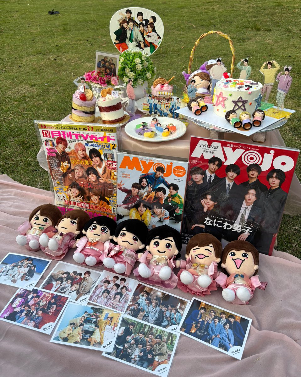 Kyoaraa_'s tweet photo. なにわの日おめでとう🥳❤🧡💛🩷💜💙💚

Celebrate with @micchikyo @naniwairoha728

 #なにわの日
 #728の日
#なにわ男子
@728_Storm https://t.co/svF01SZHht