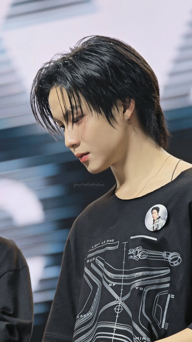 Acharin14's tweet photo. ดูซิเนี่ย เอาอะไรมาน่ารักกว่านี้ ไม่มี 
#JUNGT 
#BUS_LIGHTASONE https://t.co/YmDytssa6d