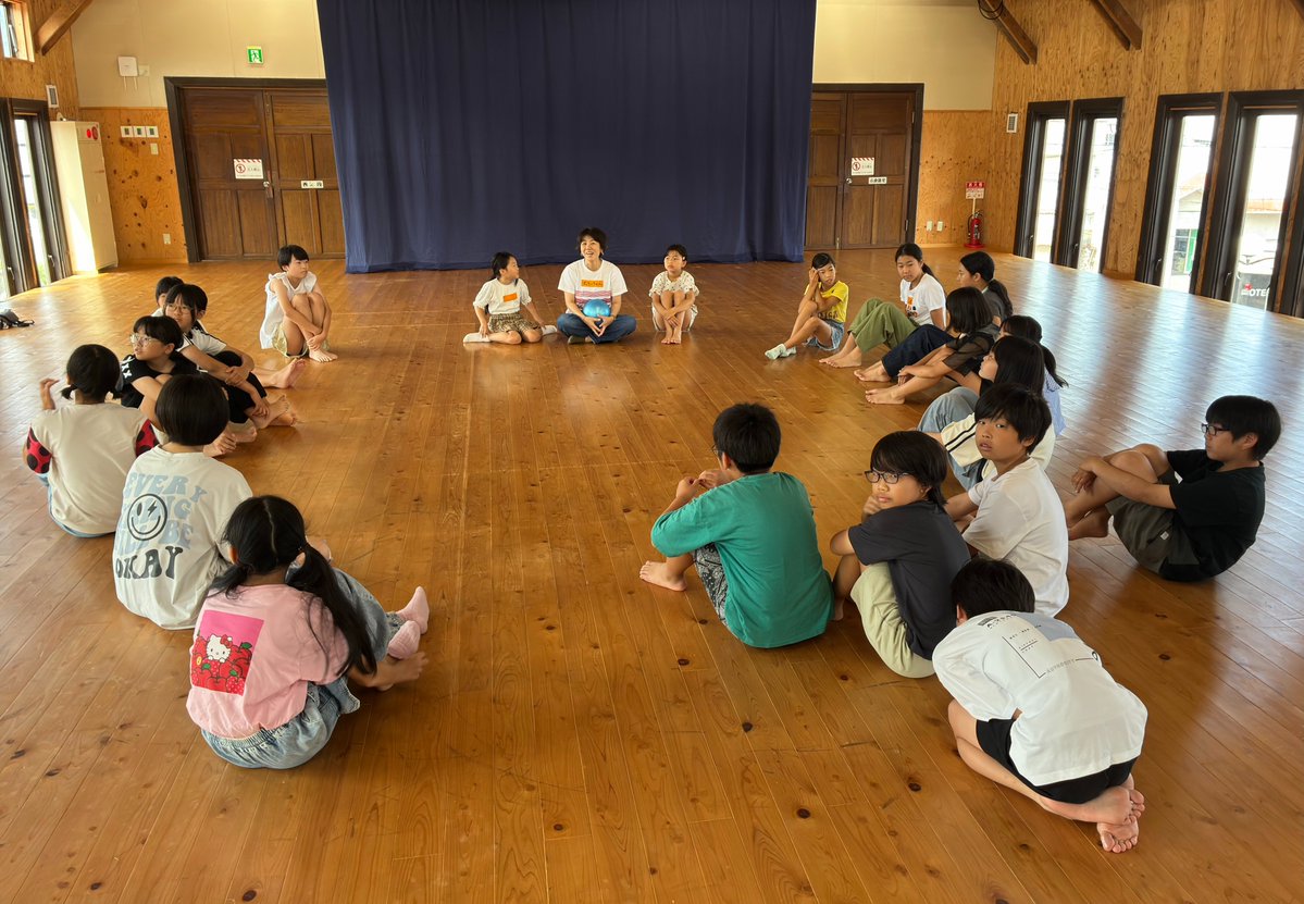 ERST_info's tweet photo. 【たじま児童劇団ジュニアクラス活動レポート更新📣】
たじま児童劇団は、江原河畔劇場を拠点に活動する児童劇団です。
7月18日の活動レポートを公開しました。ぜひご覧ください✨
→https://t.co/nbceJQ8tIn https://t.co/sgsWvamviu
