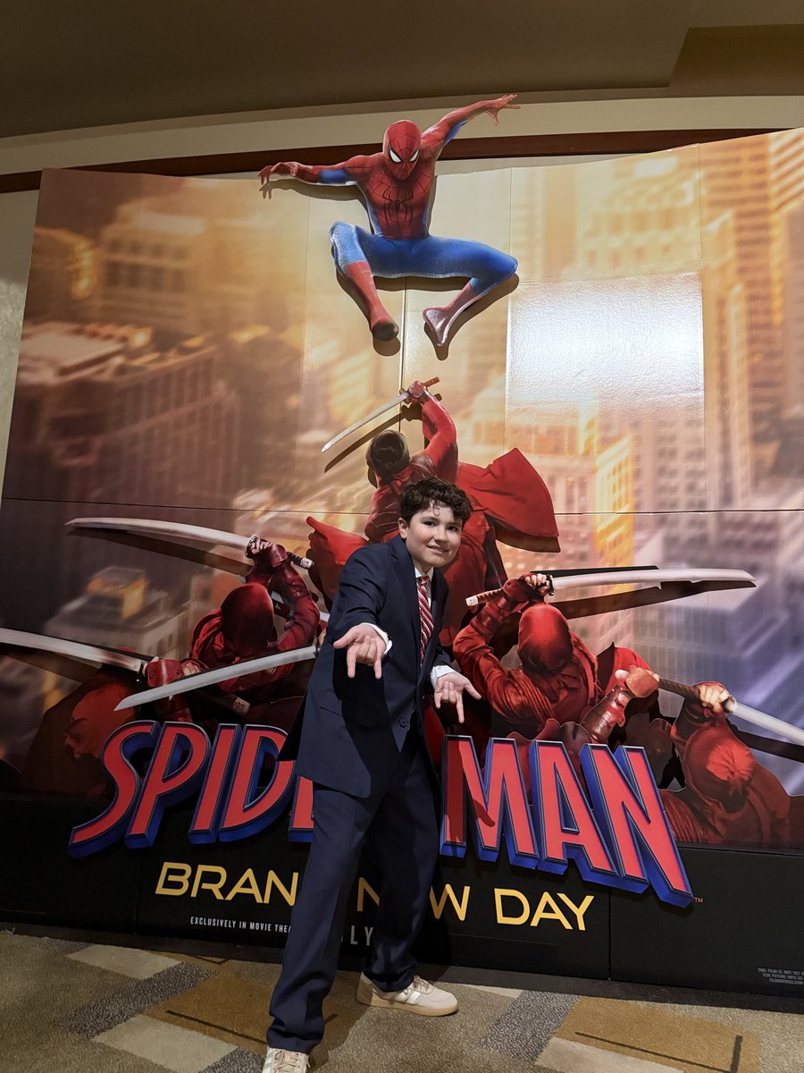 PhillipKJohnson's tweet photo. SPIDER-MAN: BRAND NEW DAY Hollywood premiere tonight, with the best company. Thanks to @Marvel and @MarvelStudios for bringing us out! I brought the biggest Spidey fan I know. 🔥🕷️🔥

#Marvel #Midnight #Spiderman #BrandNewDay https://t.co/HJiJsg0GPM