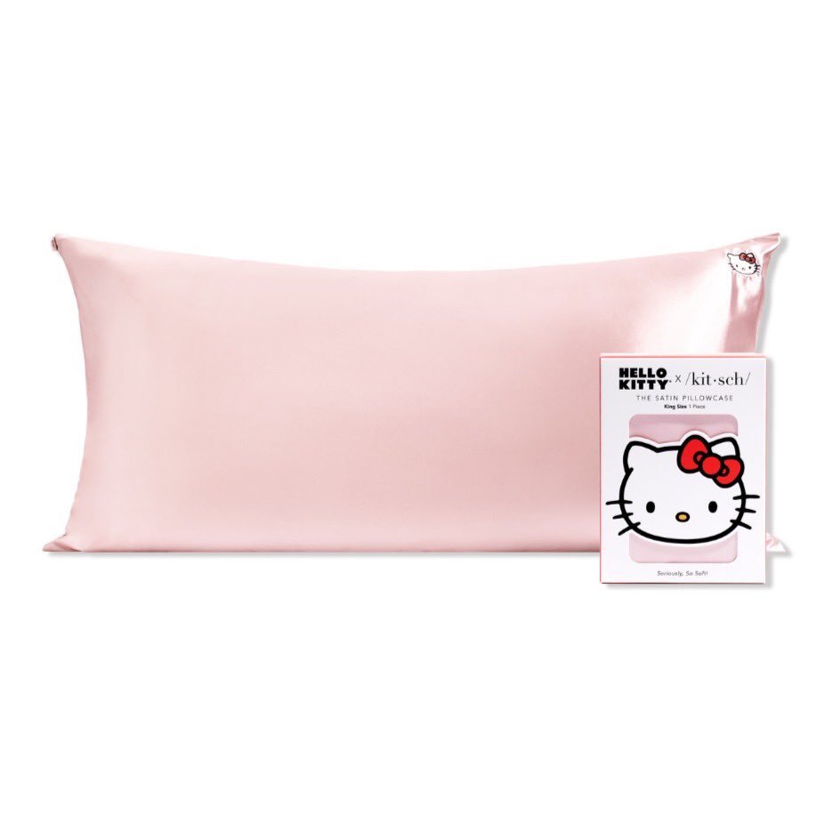 jeffbstore's tweet photo. 🌦️ #jeffbพร้อมส่ง

🍒 Hello Kitty x Kitsch Pillow Case 🍒 
ปลอกหมอน ขนาด king size (36"x19") ผ้าซาติน เย็นสบาย

💬 สีขาว = 1 
✖️Price : 590฿✖️

💬 สีชมพู = 1 
✖️Price : 790฿✖️

📌 พร้อมส่งนะคะ 

☁️ dm สั่งได้เลยค่า ☁️ https://t.co/Gr1lzZrDwF